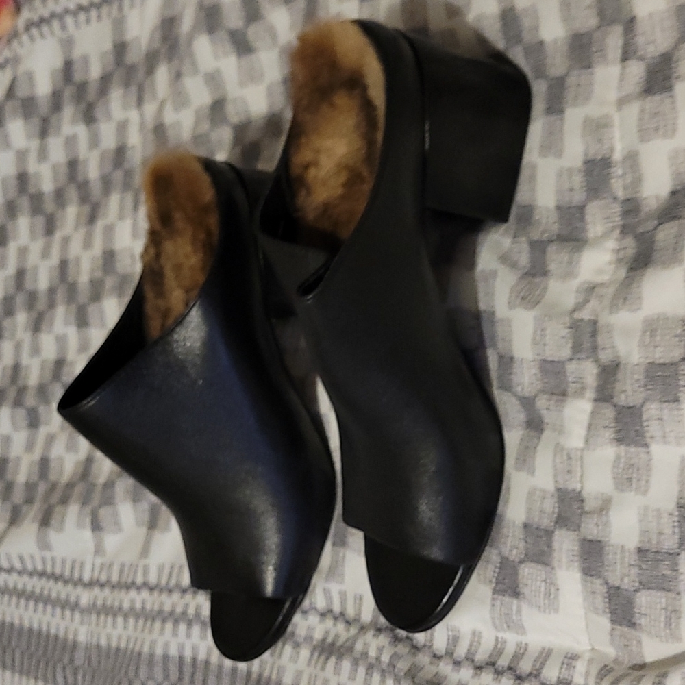 Vero Cuoio Mule Heel Shoes Black Leather and Fur Women's Size 5 (35 EUR)